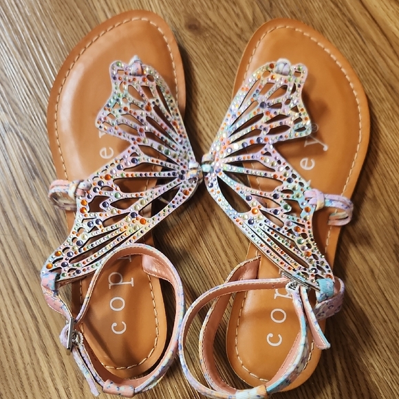 Copper Key Butterfly Rhinestone Sandals - Picture 11 of 12